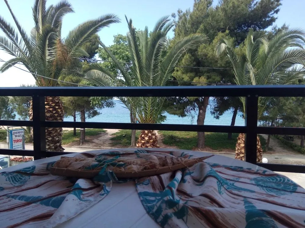 Toroni Apartments