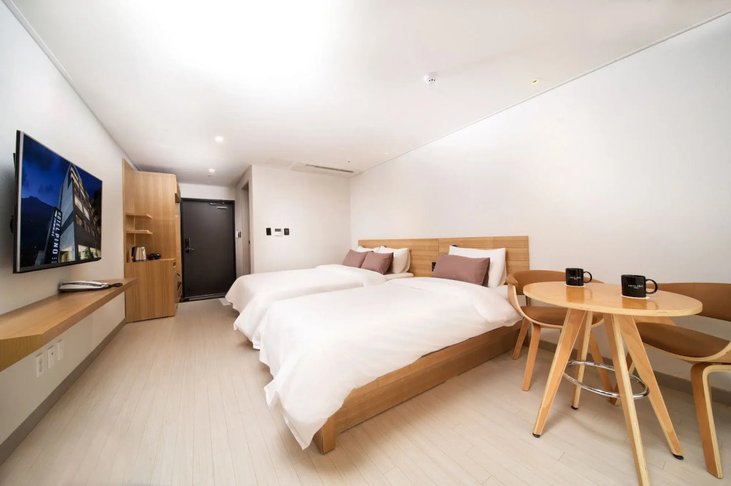 Pino Hotel