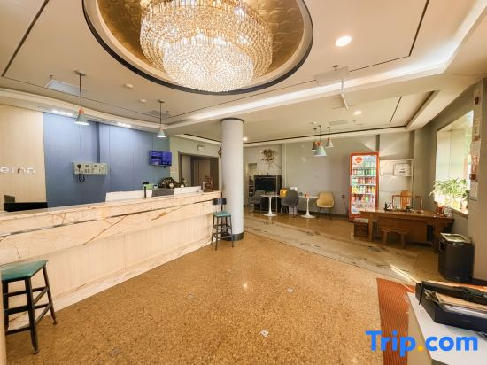 Yifeng Premium Selected Hotel (Urumqi Tianshan International Airport)