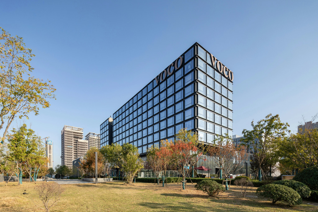 voco Hefei Binhu by IHG