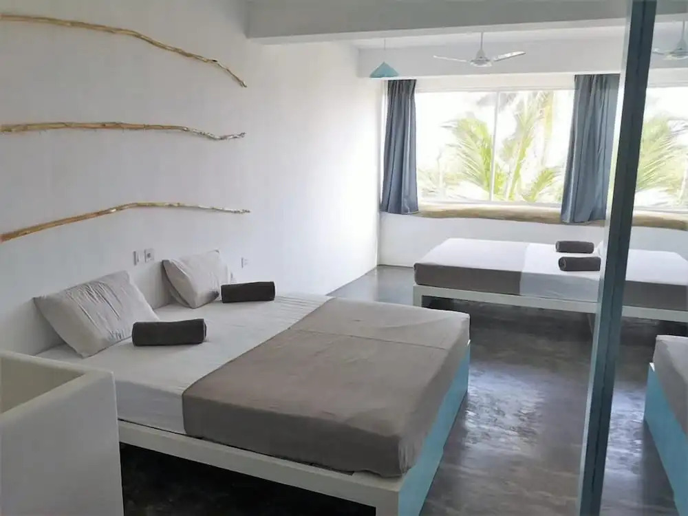 Banana Bunks Mirissa
