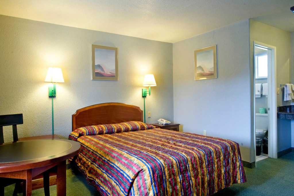 Sealamp Inn