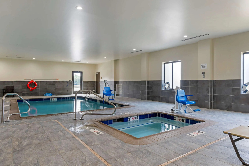 Comfort Suites Paducah Mall Area