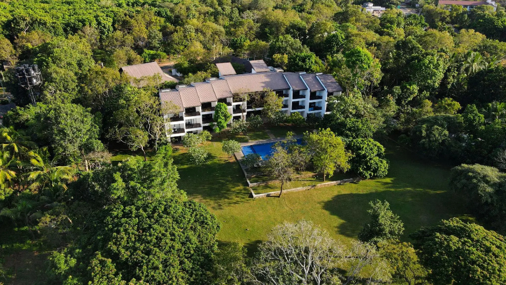 Grand Tamarind Lake