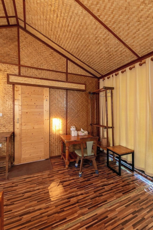 Lion Cafe Resort