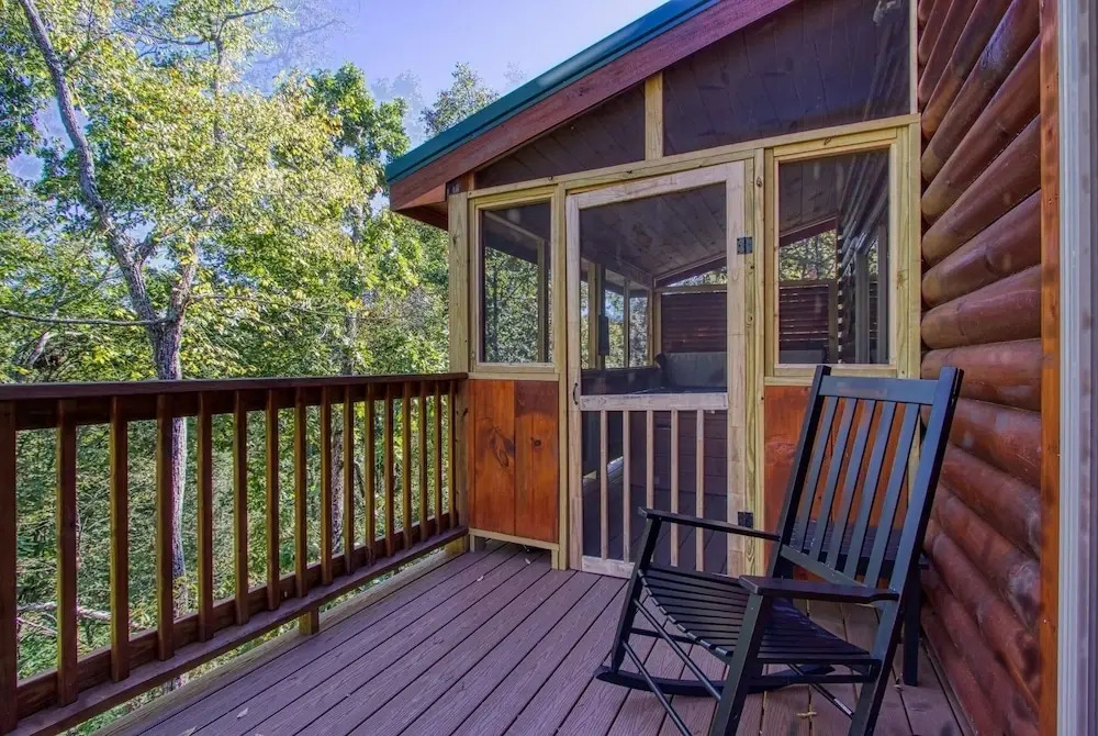 ERN822 - Smoky Oasis - Great Location, Private Indoor Heated Pool! cabin