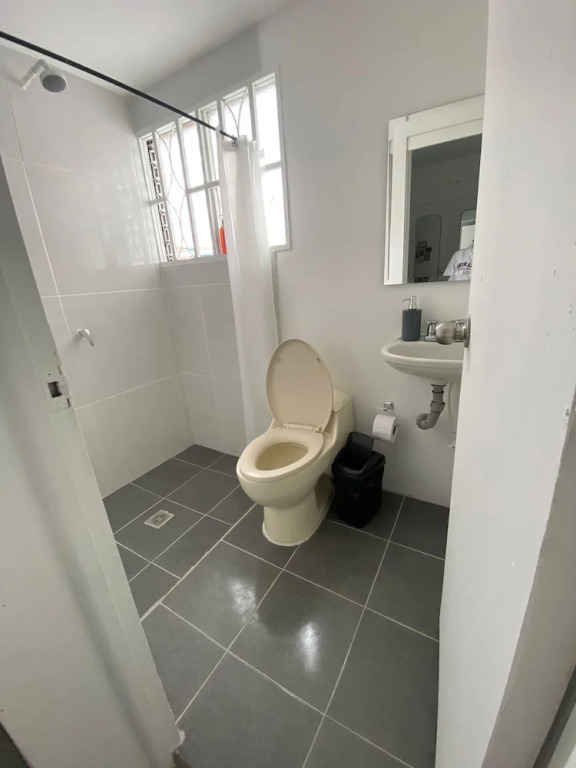 Baku Laureles Hostel