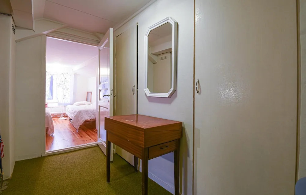 Awesome Home in Grebbestad With 4 Bedrooms and Wifi