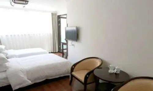 Gonggashan Hostel