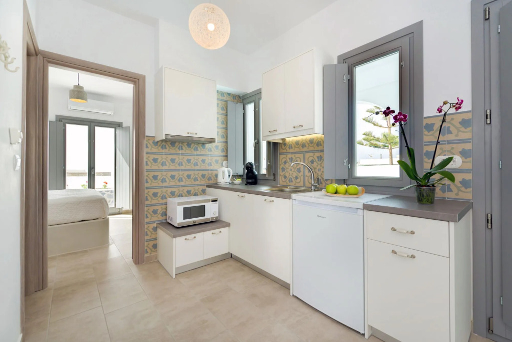 White Harmony Suites