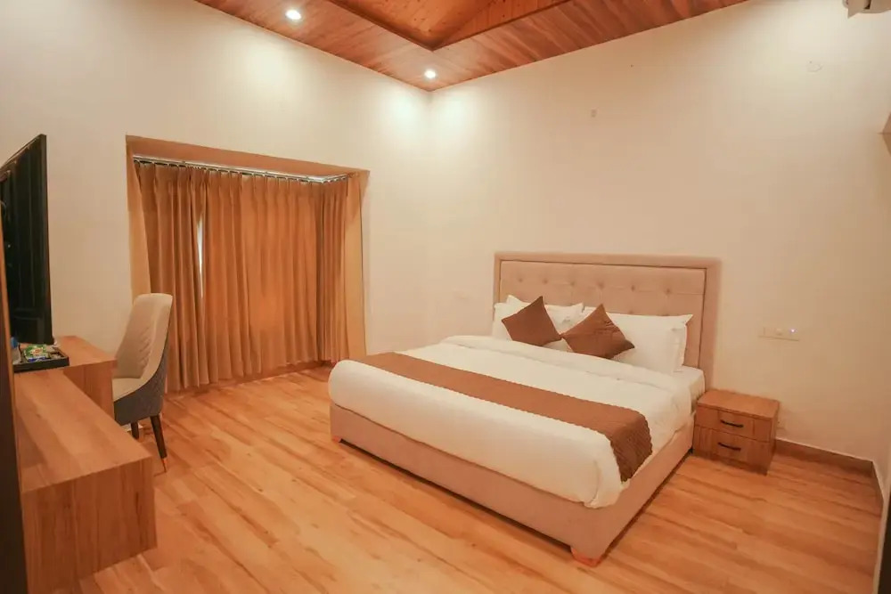 Tapovan Resorts