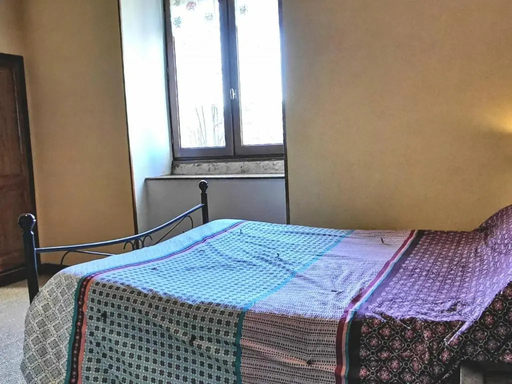 Élégante maison de maître XVIIIe, jardin clos 500m², nature, proche Puy-en-Velay, 11 pers., cosy & confort - FR-1-582-315