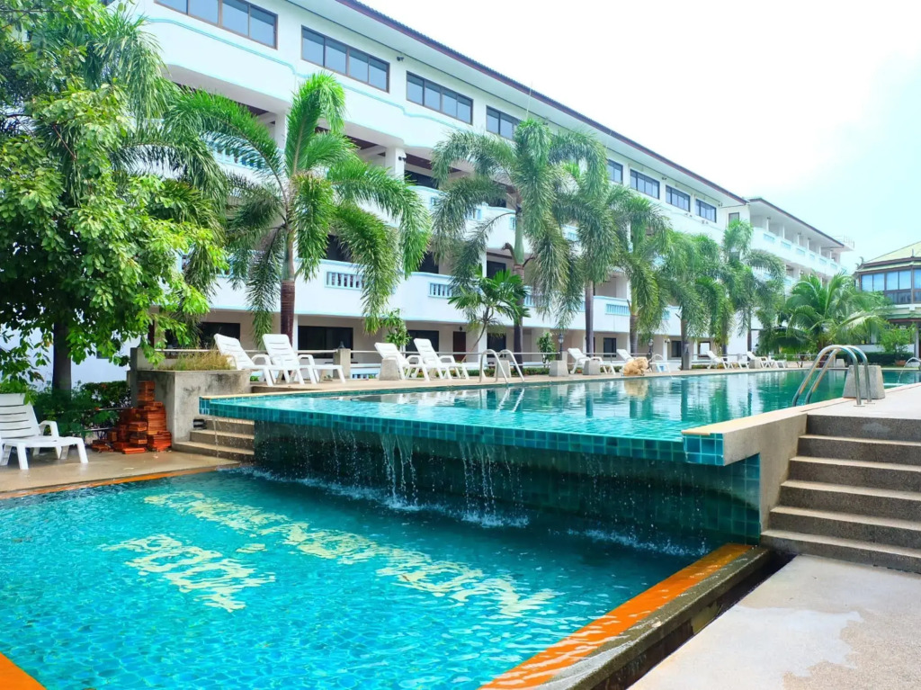 Bay Beach Resort