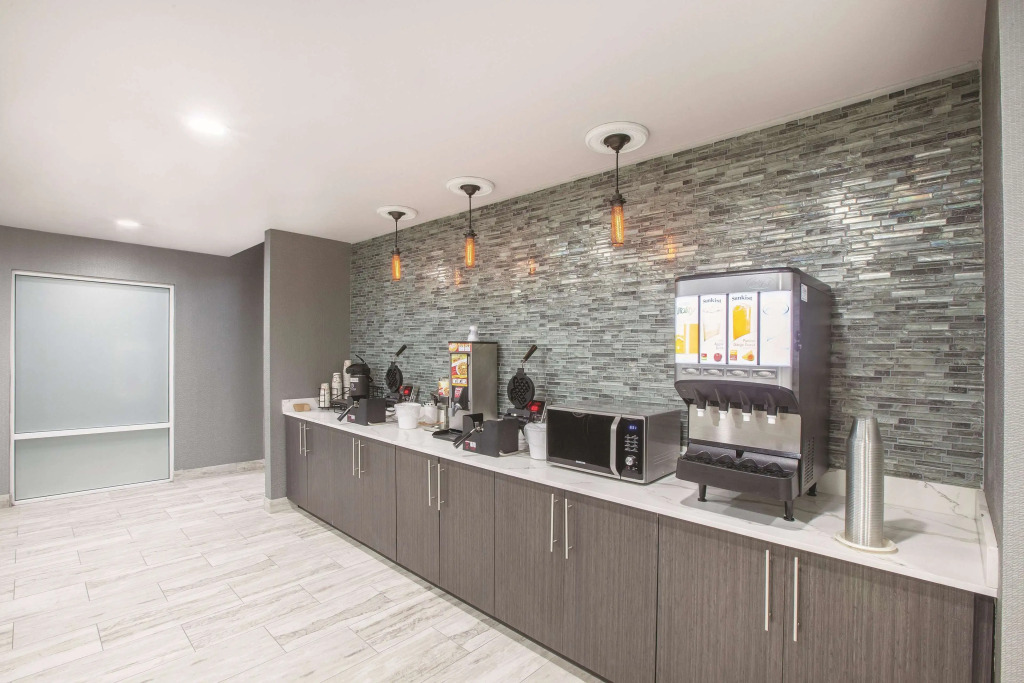 La Quinta Inn & Suites by Wyndham Kingsville