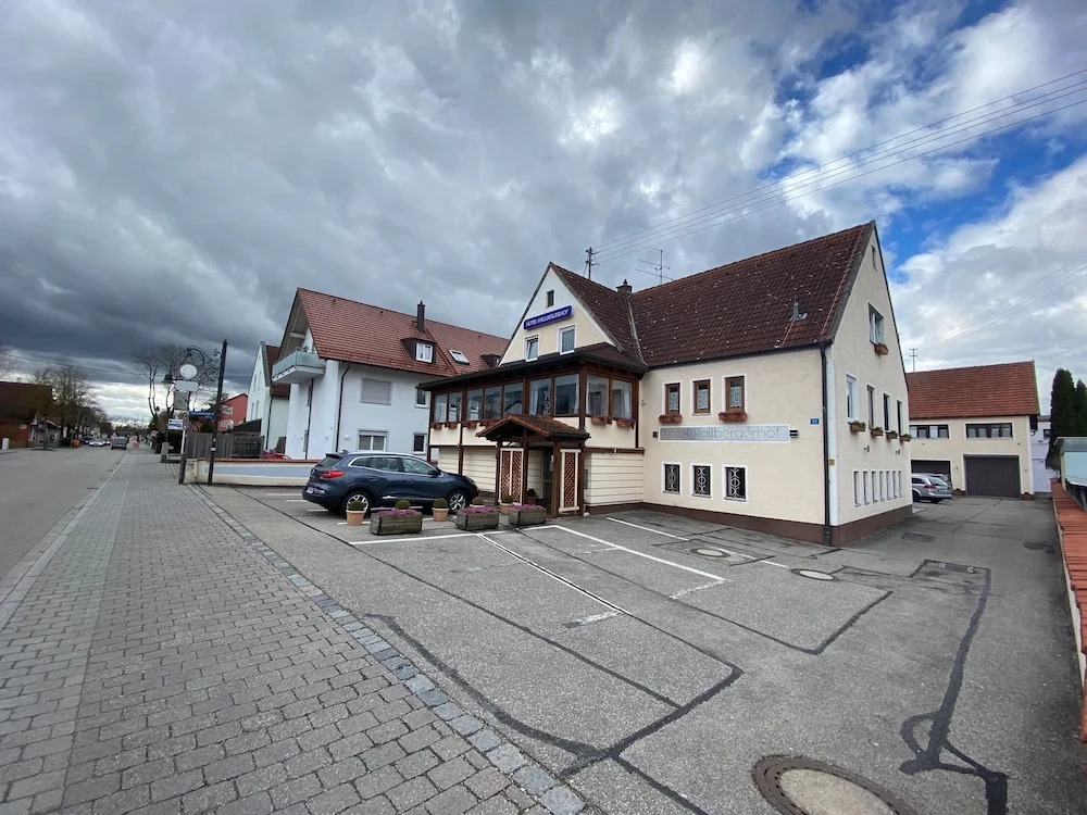 Hallbergerhof Hotel & Hostel