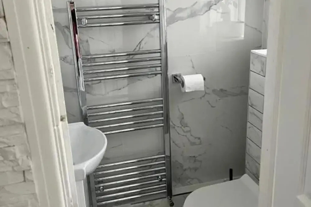 1 Bed-sleeps 4-free Parking-30 Min to Central Ldn