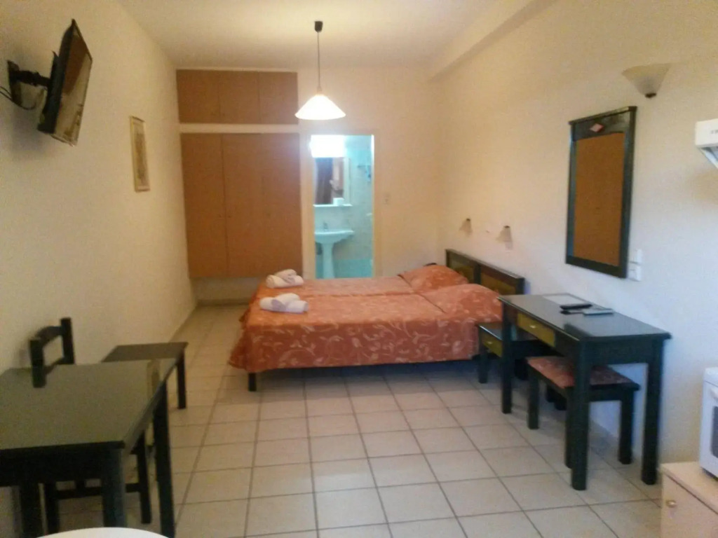 Zannis Hotel