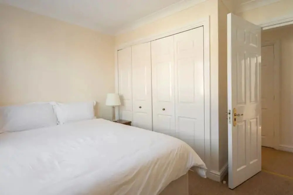 Abingdon House - 4 BR on the Marina