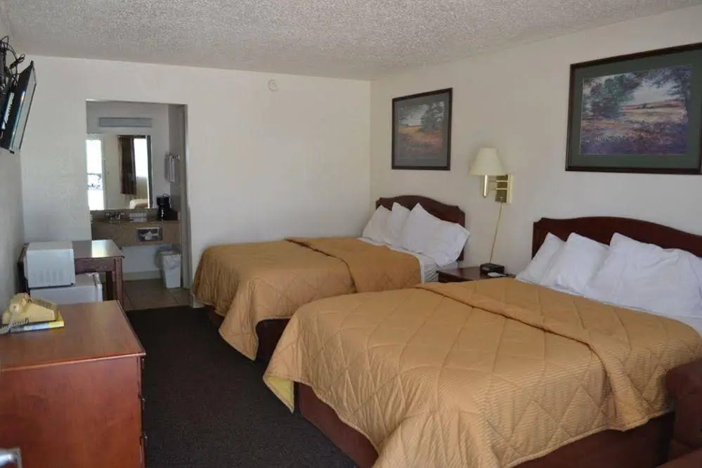 Budget Inn & Suites