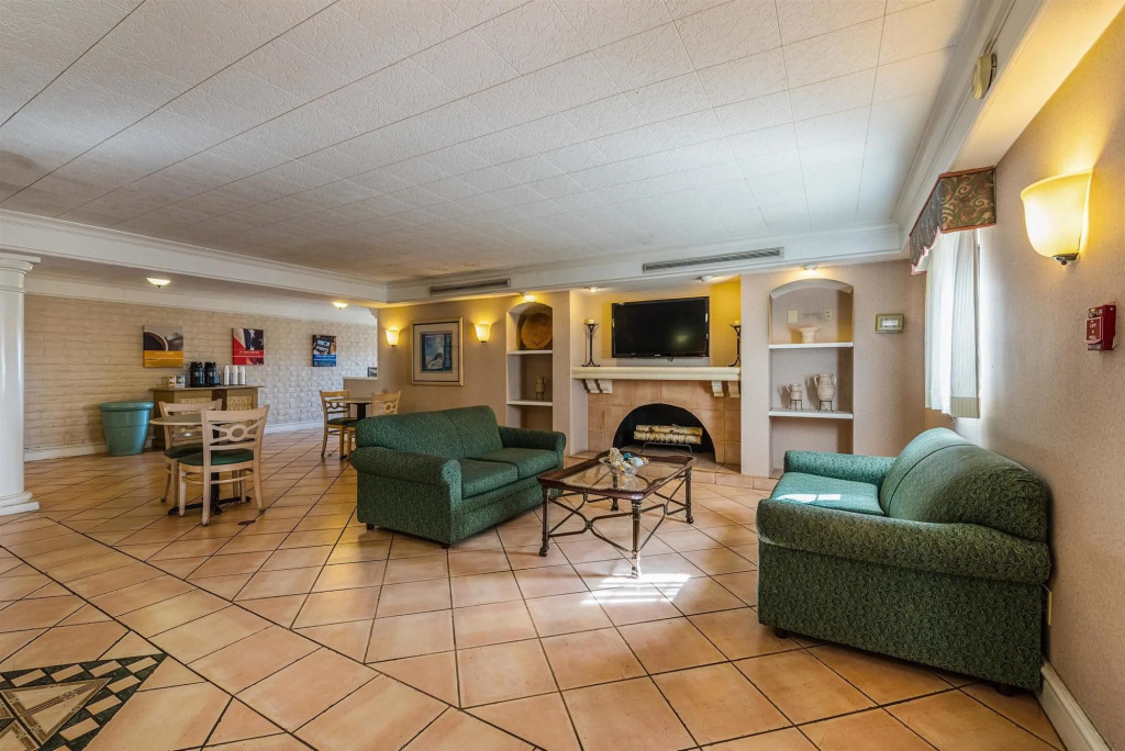 Motel 6-Knoxville, TN
