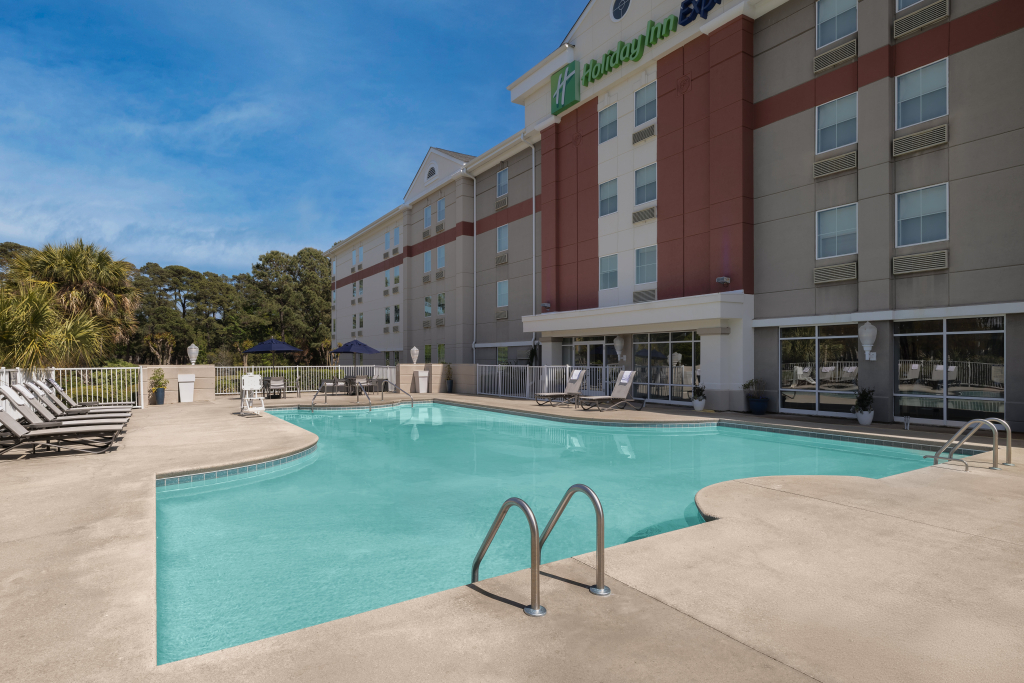 Holiday Inn Express Myrtle Beach-Broadway at the Beach by IHG