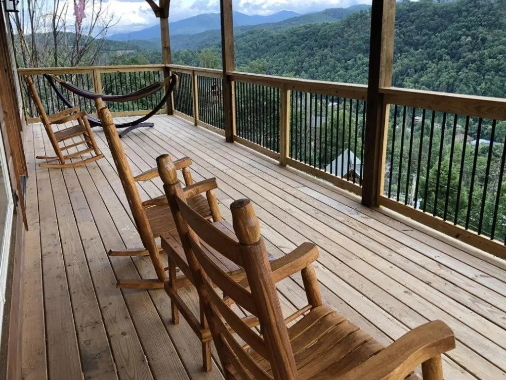 Mountain Haven - Relax & enjoy AMAZING 180 Degree Views of Mt LeConte
