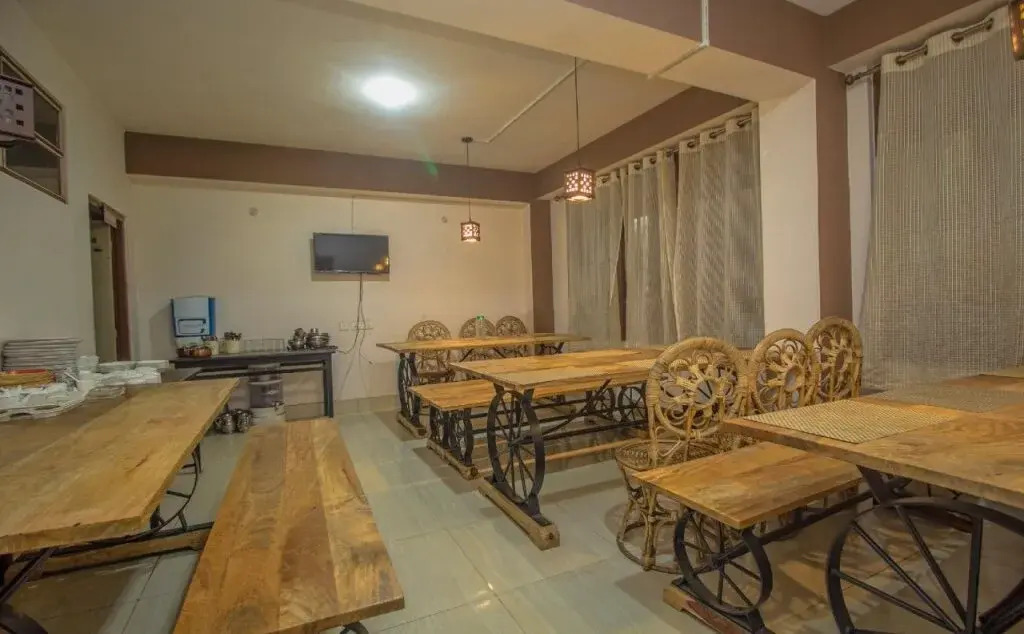 Hotel Parasol Residency by OYO Rooms