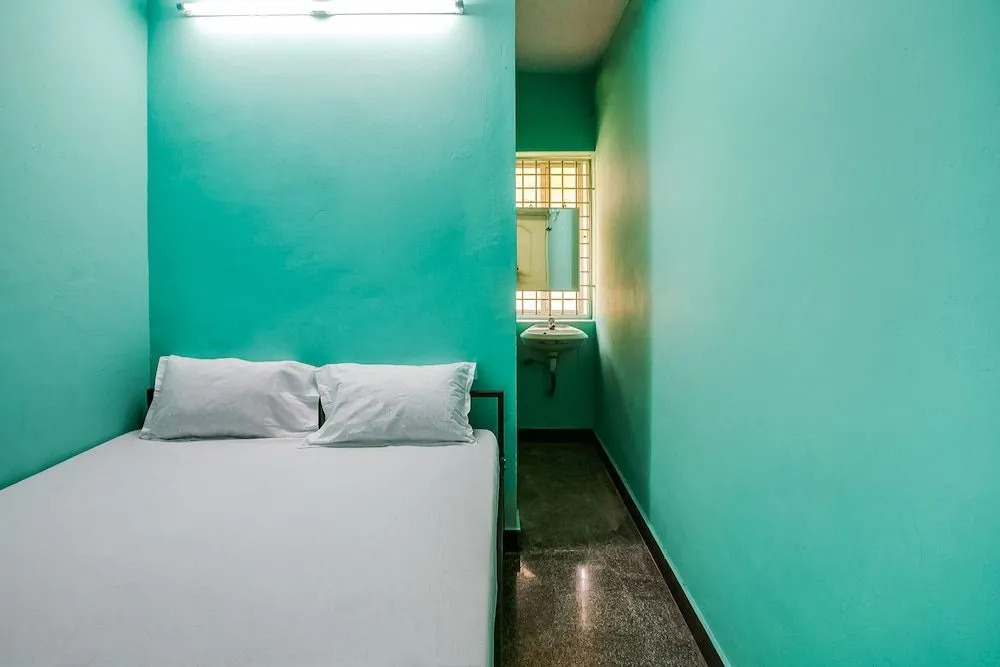 Spot on 44572 Jain Residency