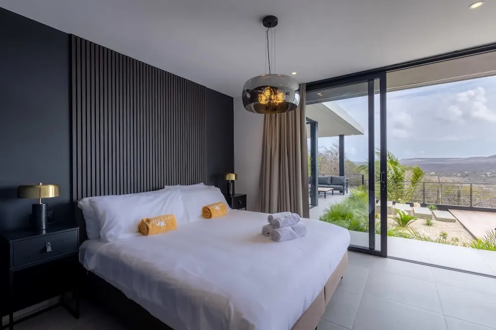 Sunrise Paradise at Coral Estate