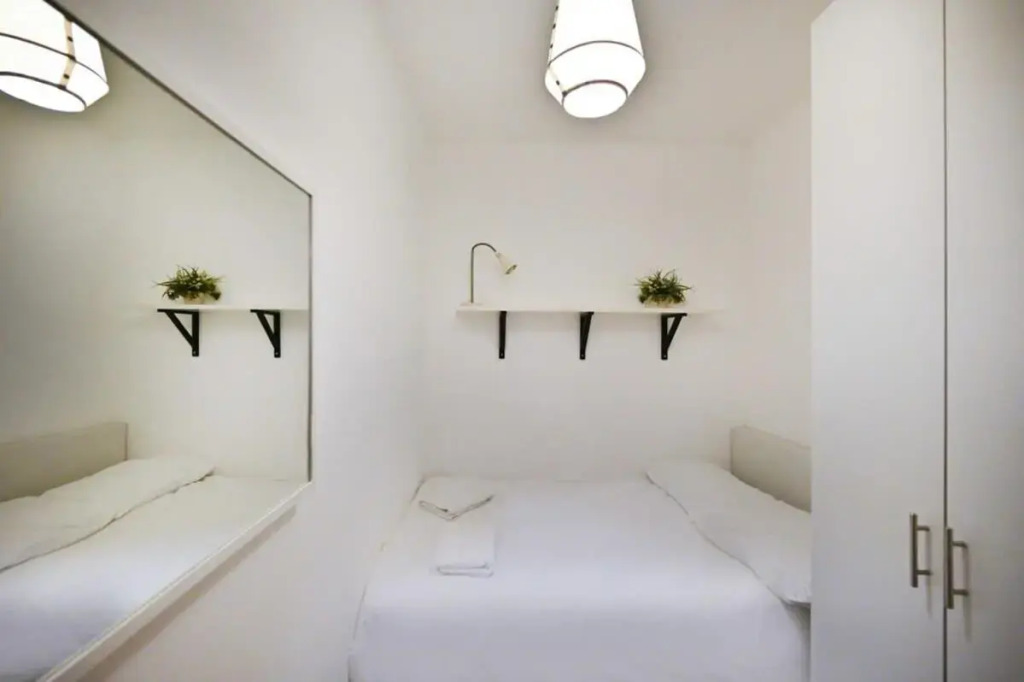 Cool & Fun 2BR in Rotshilde area by HolyGuest