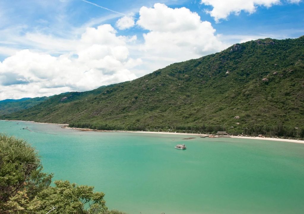 LAlya Ninh Van Bay