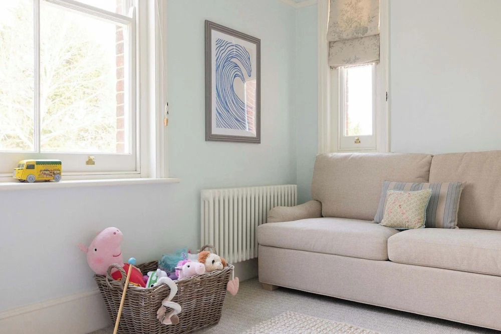 Victorian House Sleeps 14 Pool and Gardens