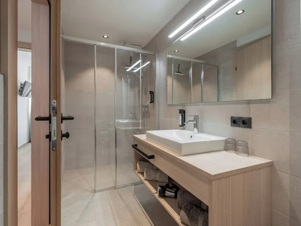 Aparthotel Tante Trude - Rooms & Apartments, Ötz