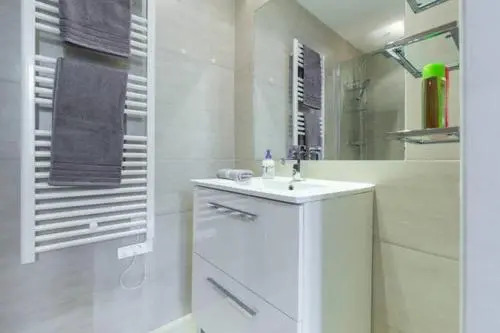 Great Flat in the Old Town Up To 4