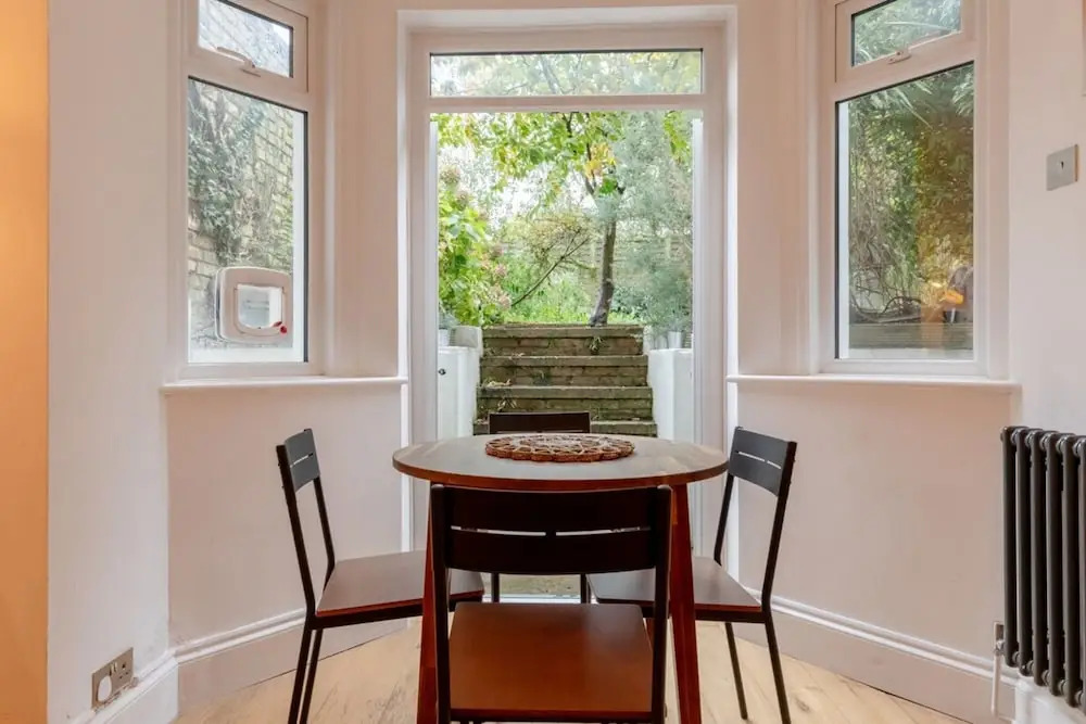 Newly Refurbished 2BD Flat - Wimbledon Village