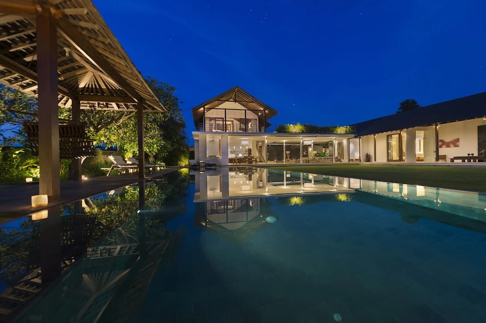 Villa Kavya - 8-minute walk from Berawa Beach