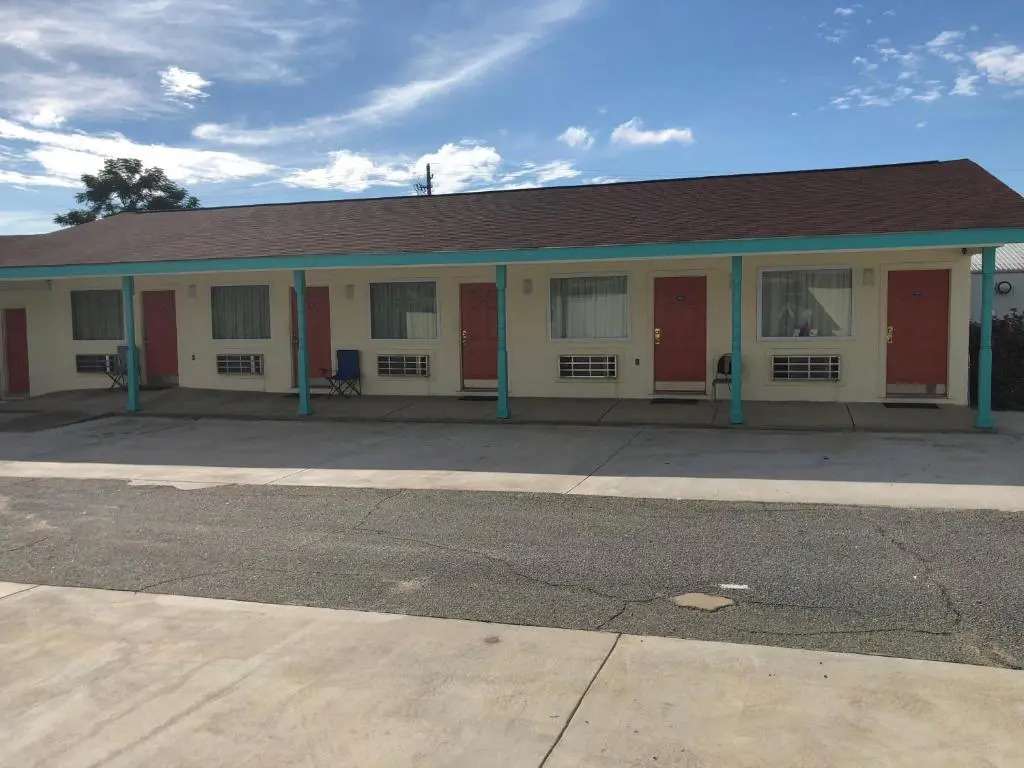 Budget Inn
