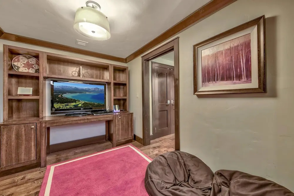 Mid-mountain Escape With Ritz Amenities 2 Bedroom Condo by RedAwning