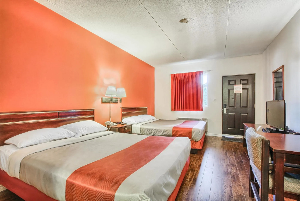Motel 6-Windsor, ON