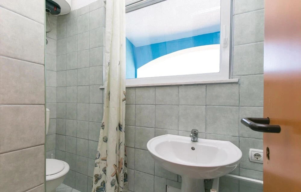 Nice Home in Vodnjan With Wifi and 4 Bedrooms