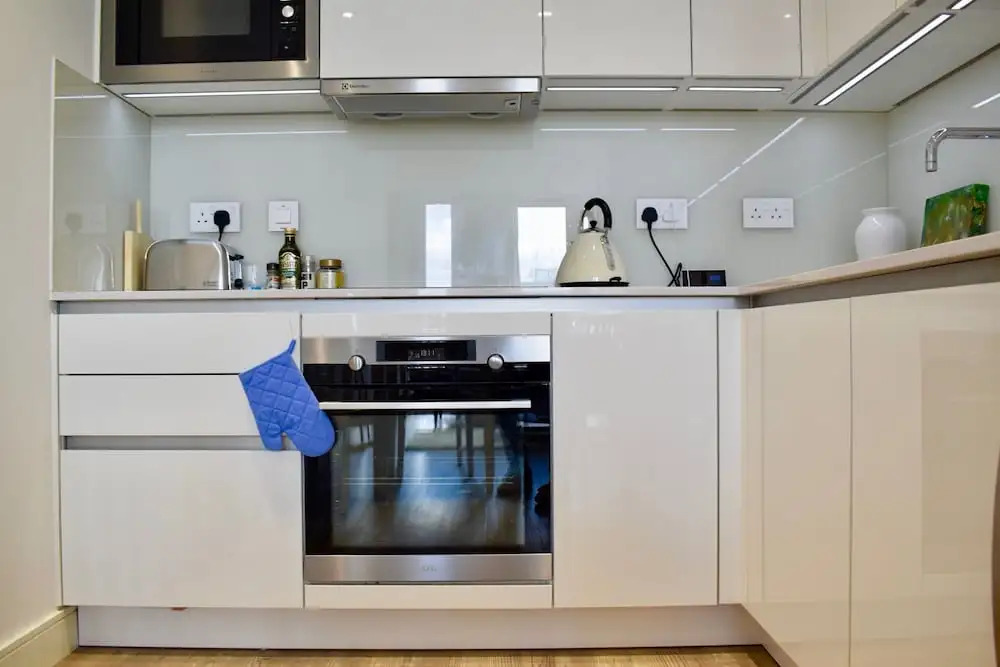Modern 1 Bedroom Apartment in Greenwich