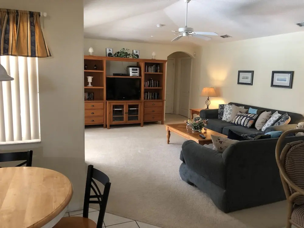 Lovely 4 Bed Home with Private Pool in Disney Area TR215MD