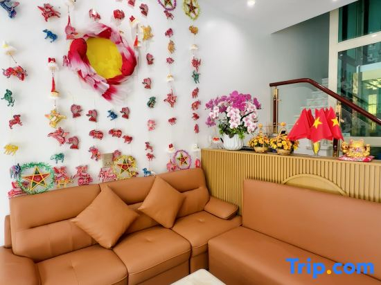 Moonstone Homestay & Cafe - Vinhomes Ocean Park 2
