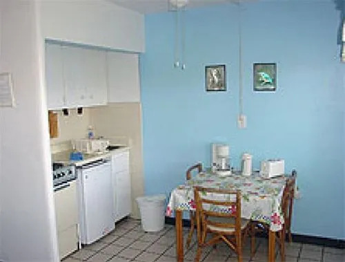 Traveler Motel