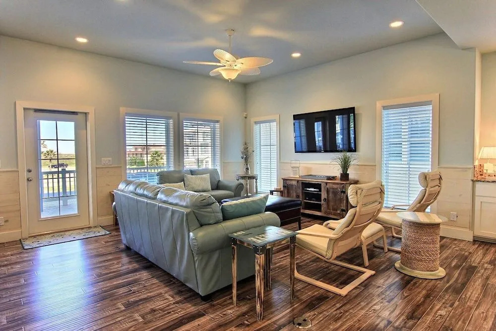 Island O'aces! Bb919 6 Bedrooms 5.5 Bathrooms Home