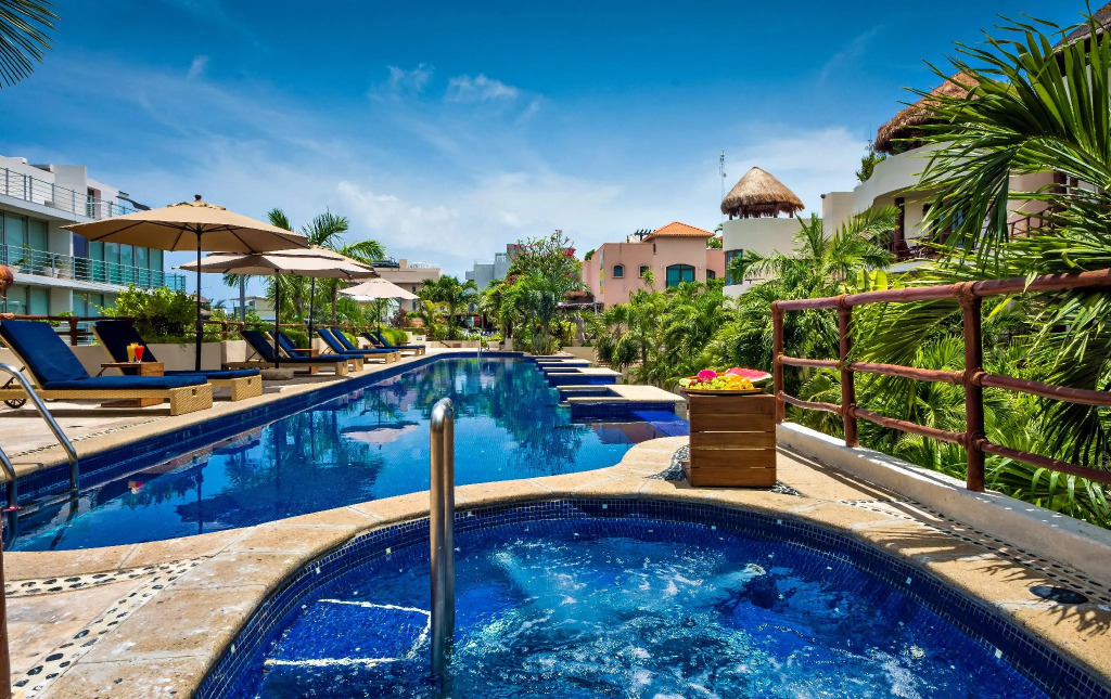 Porto Playa Condo Hotel and Beach Club