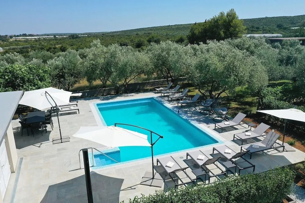 Villa Adrian