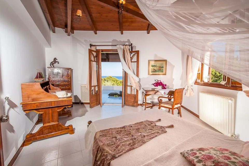 La Dolce Villa Luxury Villa