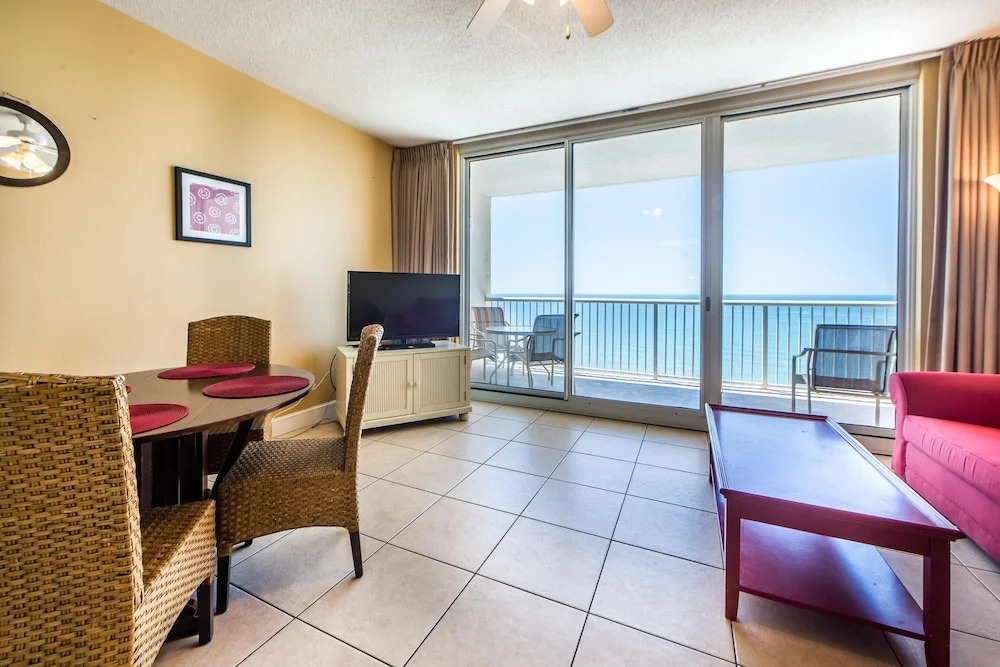 Majestic Beach Towers 1-1706