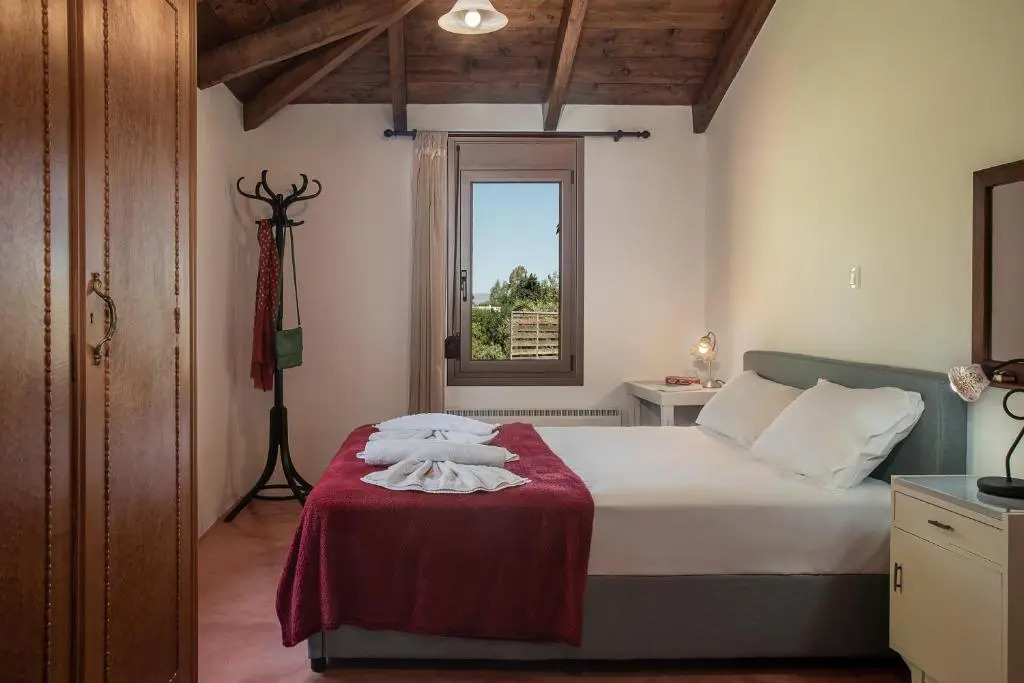 Sarris Home, country house with stunning view
